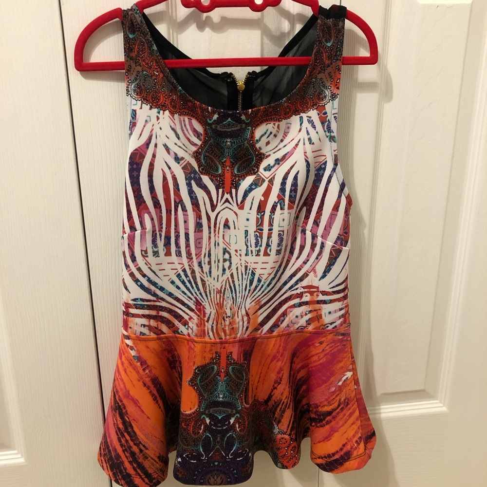 Peplum bebe tops